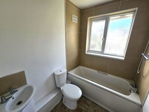 Photo 9- click for photo gallery